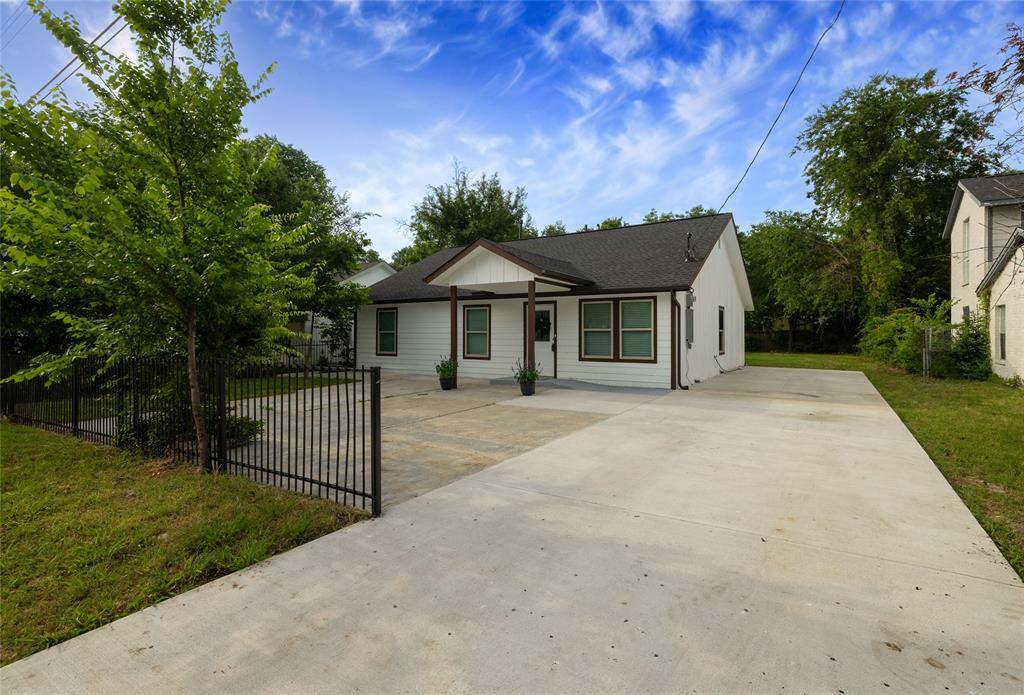 7810 Cantura Drive, Dallas, TX 75217