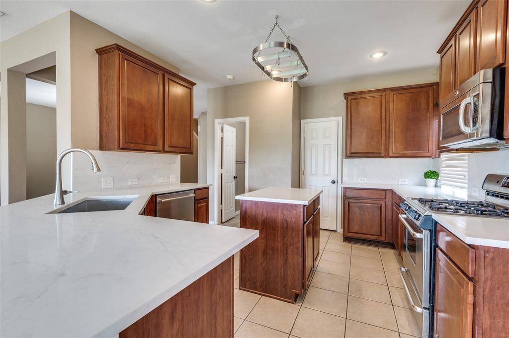 Fort Worth, TX 76244,5476 Pecan Creek Circle