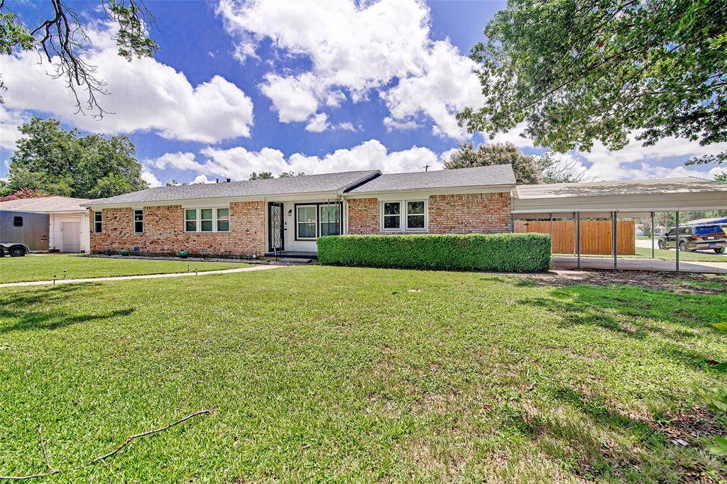 809 Marengo Street, Cleburne, TX 76033