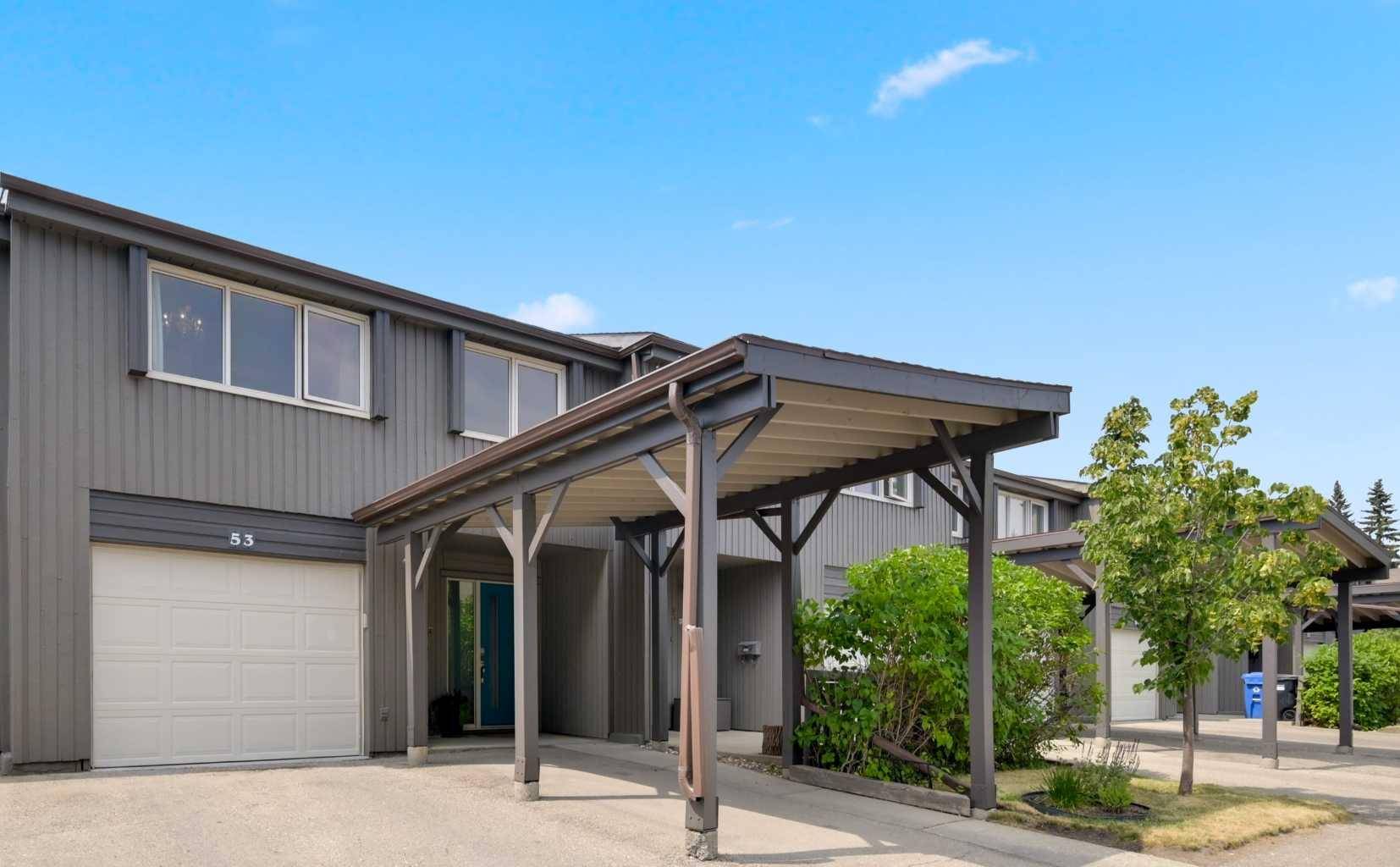 Calgary, AB T2V4N6,2225 Oakmoor DR SW #53