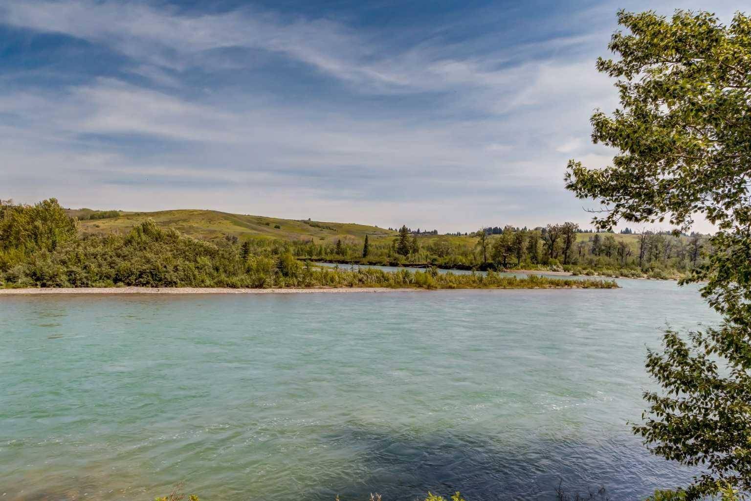 Calgary, AB T3B 2C8,6707 Bow CRES NW