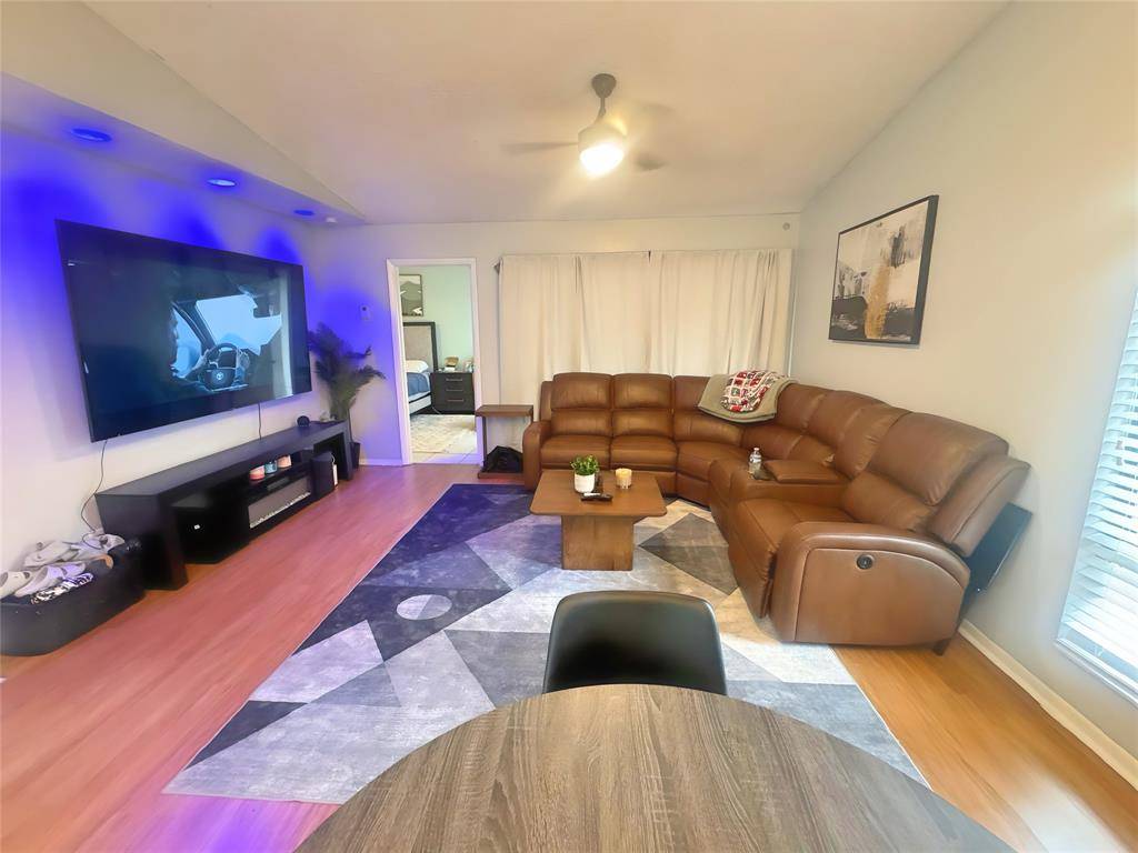 Tamarac, FL 33321,8007 NW 71st Ct