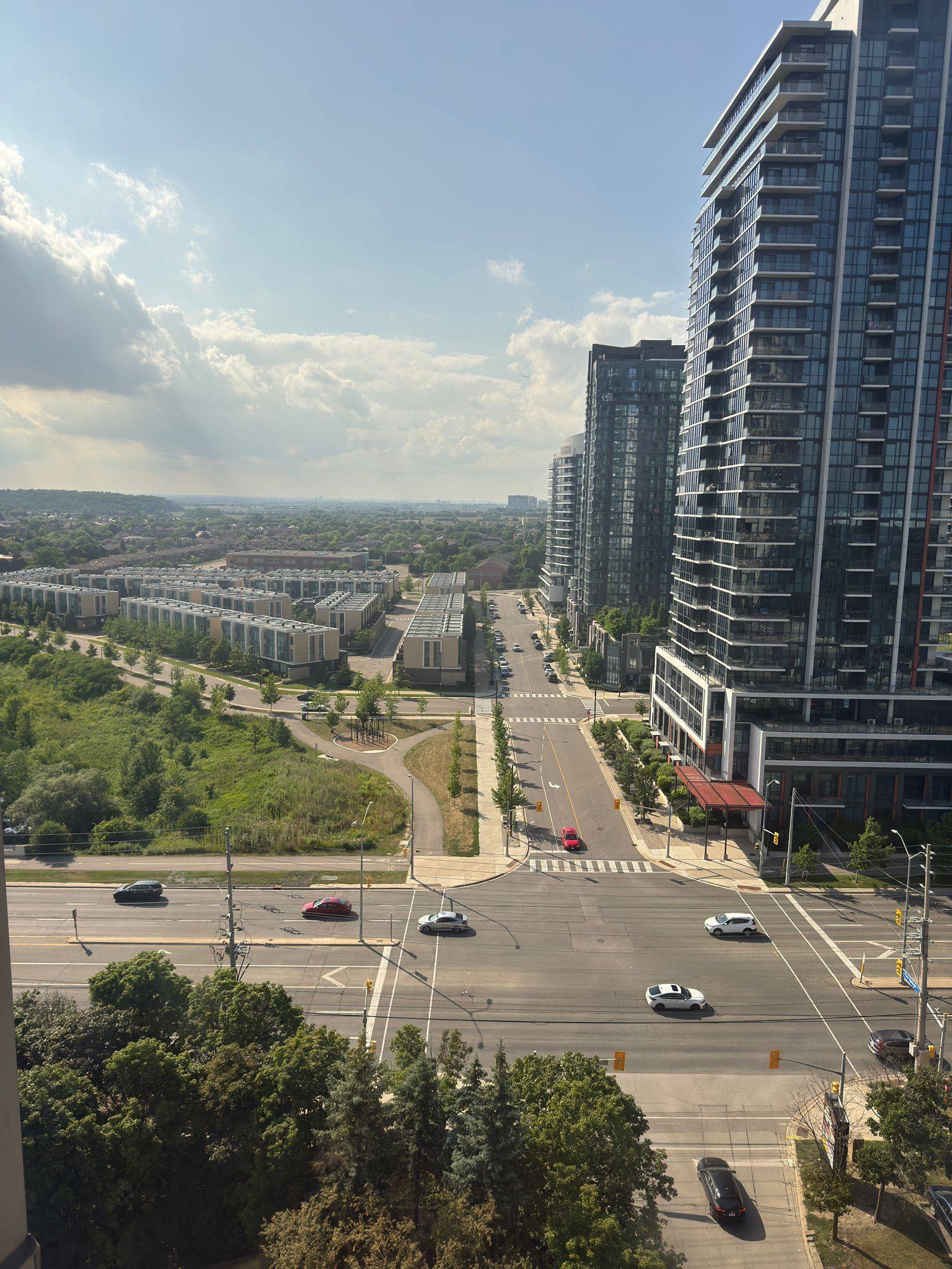 Mississauga, ON L5R 3P5,50 EGLINTON AVE W #1501