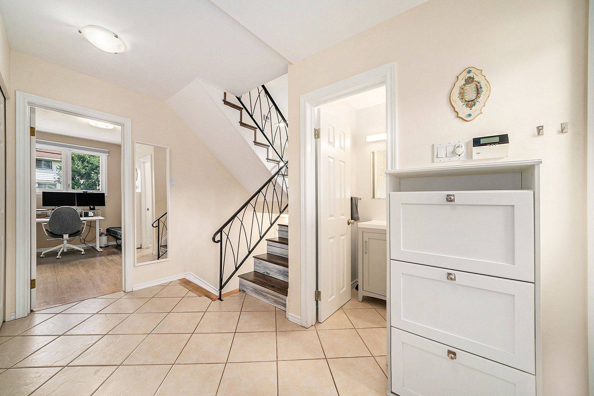 Alta Vista And Area, ON K1H 6Z7,1841 Lorraine AVE