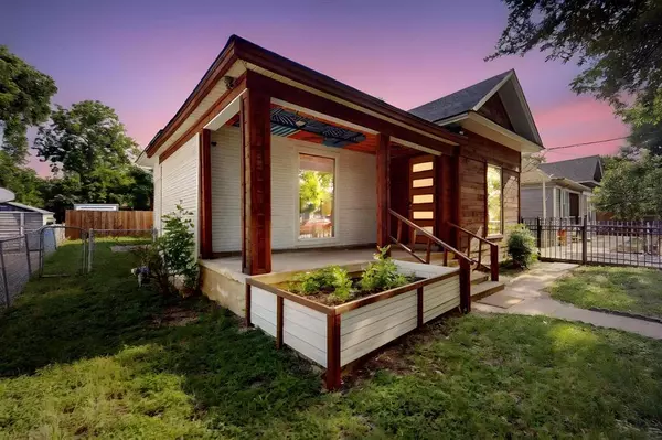 712 W 8th Street, Dallas, TX 75208