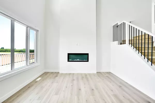 Calgary, AB T2A 7Y2,316 Belvedere DR SE