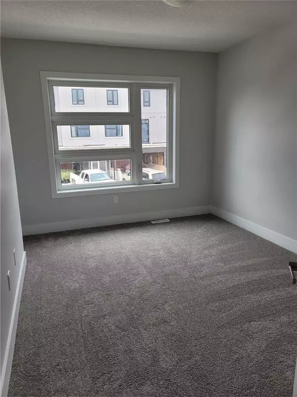 London South, ON N6L 0E8,3380 Singleton AVE #109