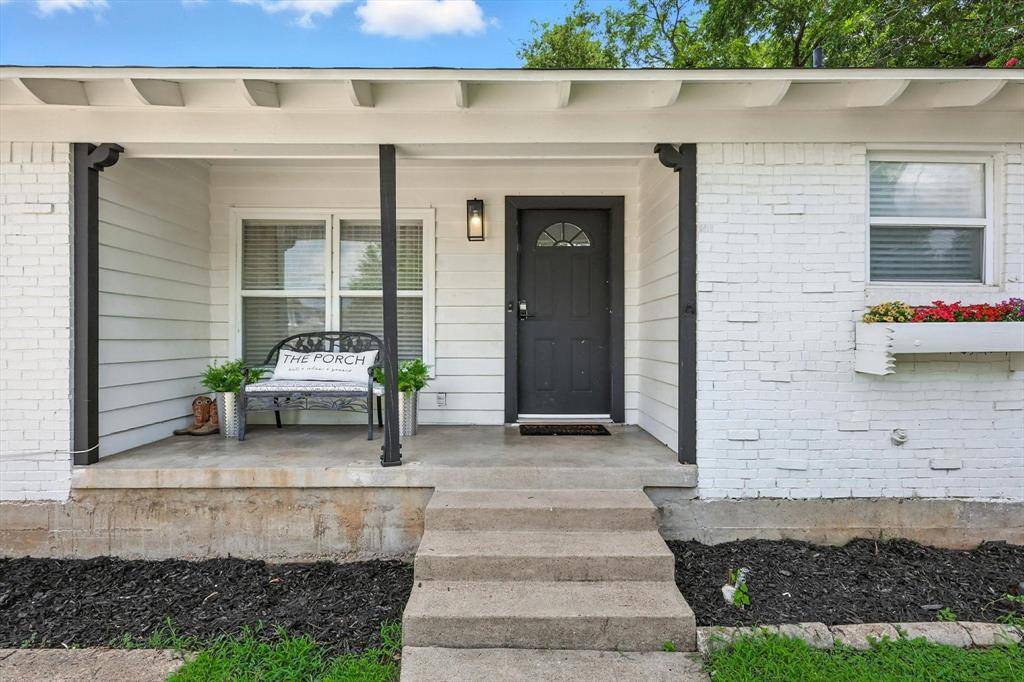 Dallas, TX 75235,5111 Stoneleigh Avenue