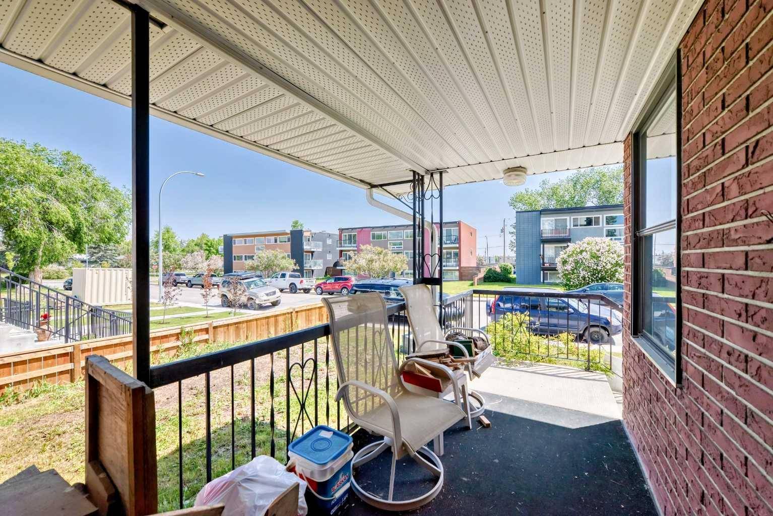 Calgary, AB T3E 3J6,2715 40 ST Southwest