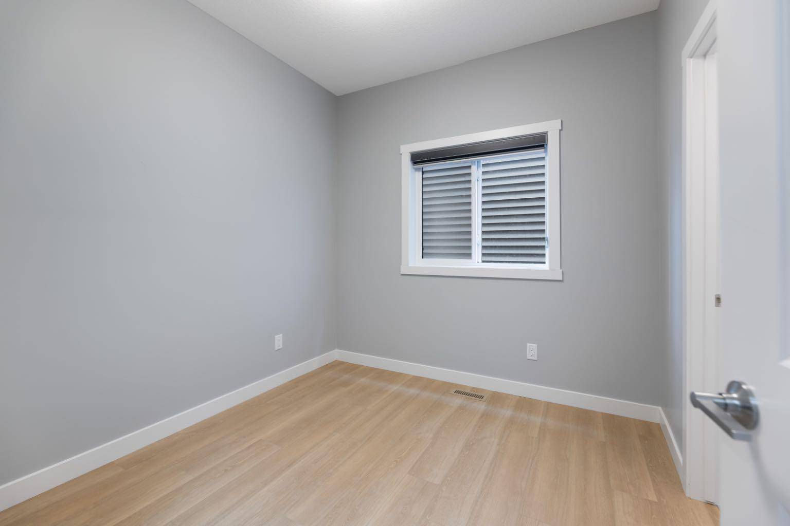 Calgary, AB T3J 5S1,224 Homestead GRV Northeast
