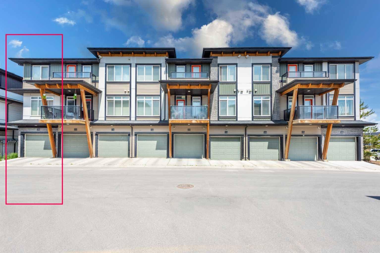 Calgary, AB T3J 0Y4,120 SAVANNA WALK NE