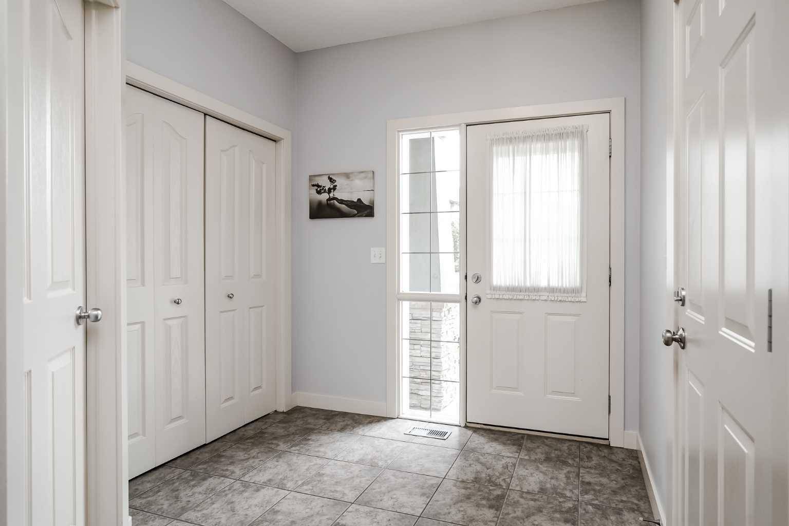 Calgary, AB T3G 5X3,44 Rockyvalley Villas NW