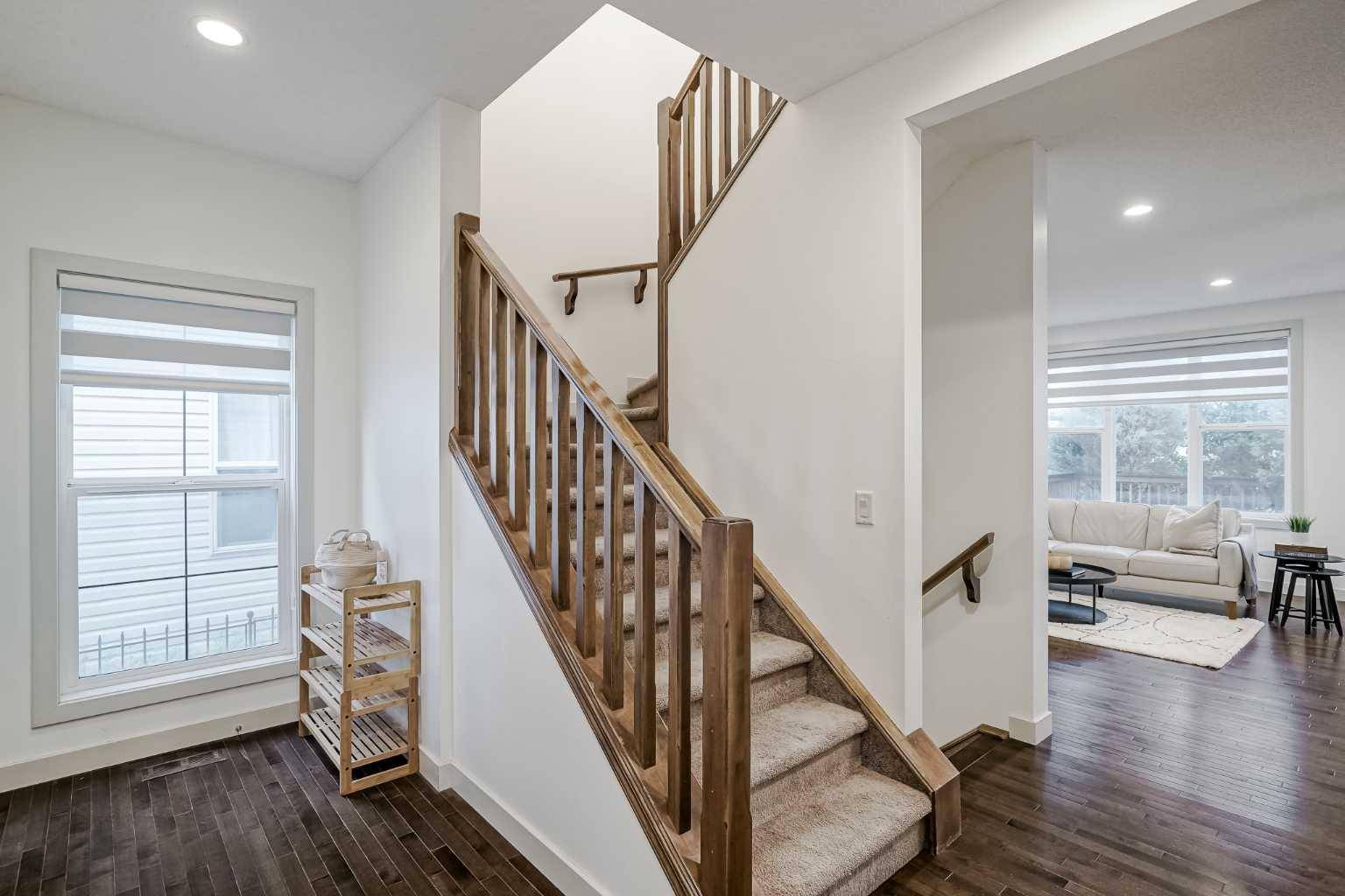 Calgary, AB T3M 0L9,45 Cranberry AVE SE