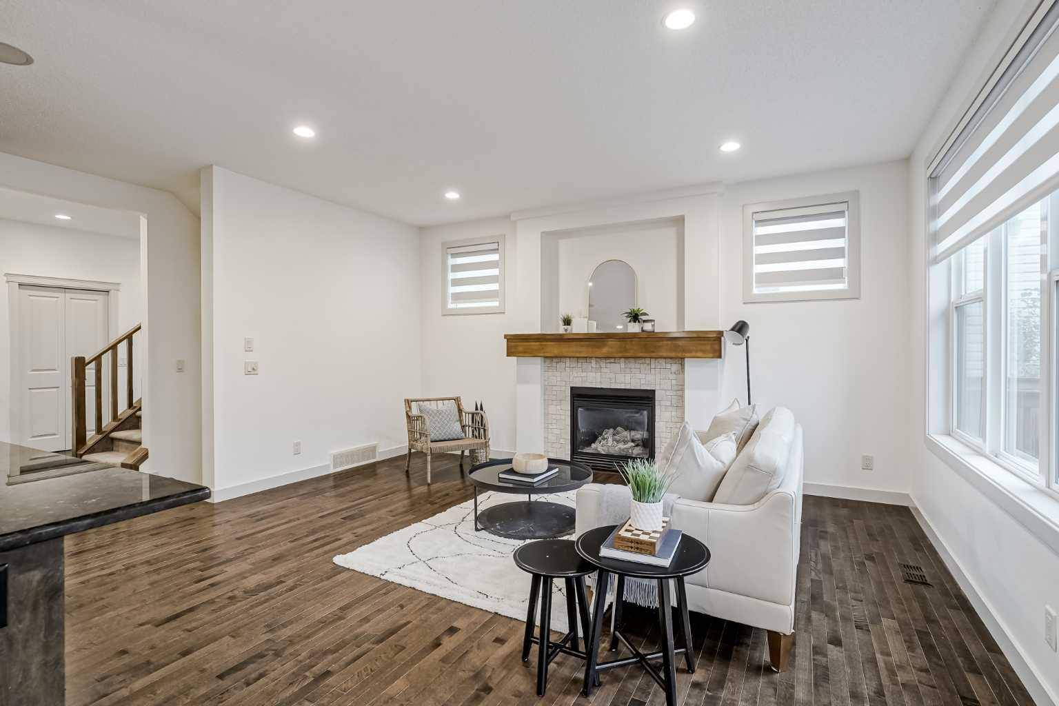 Calgary, AB T3M 0L9,45 Cranberry AVE SE