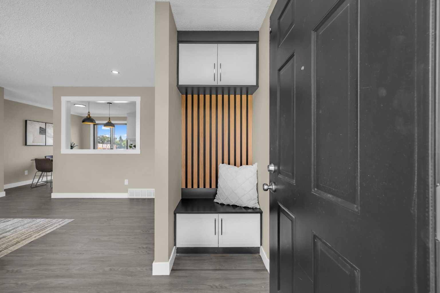 Calgary, AB T2A 5M8,951 Maitland WAY NE