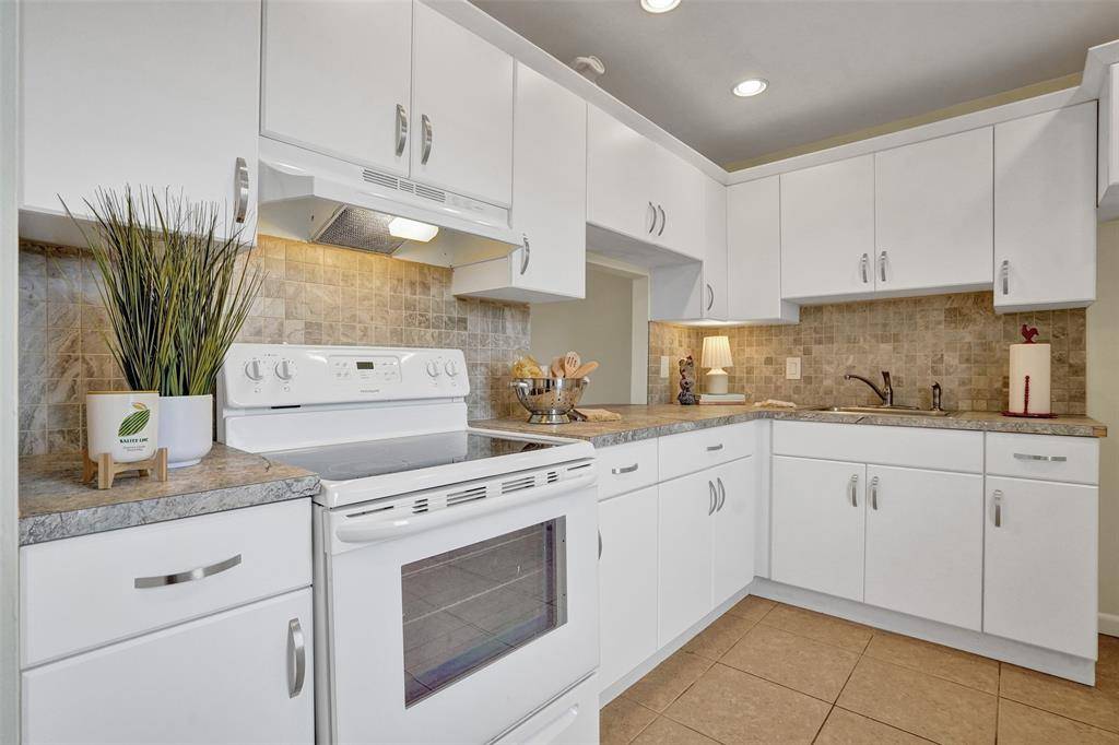 Dania Beach, FL 33004,604 NE 2nd St #420