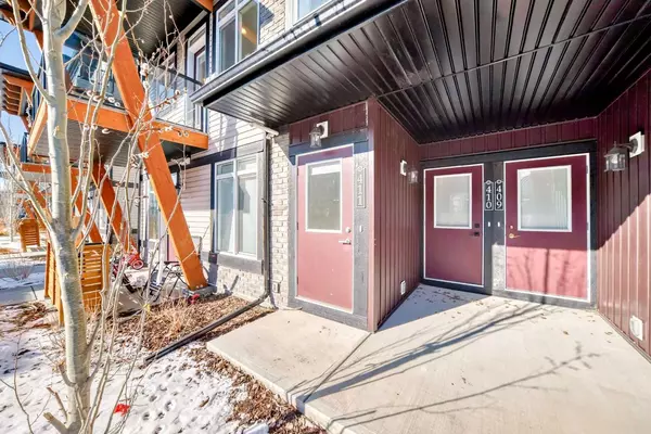 Calgary, AB T3J2H8,10060 46 ST NE #411