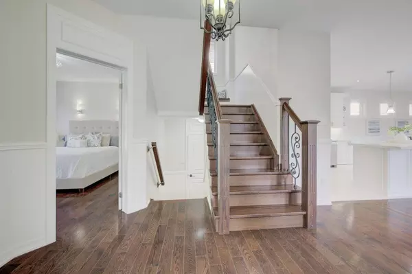 Milton, ON L9T 0Z9,953 Gastle WAY