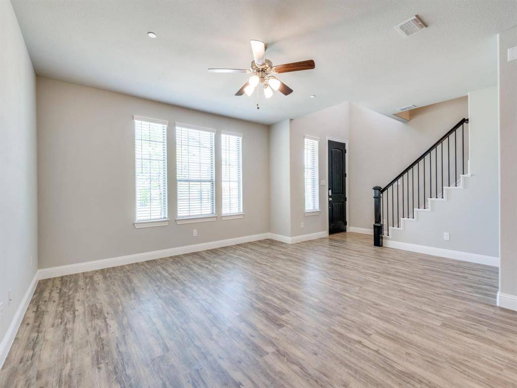 Carrollton, TX 75007,1036 Foxglove Drive