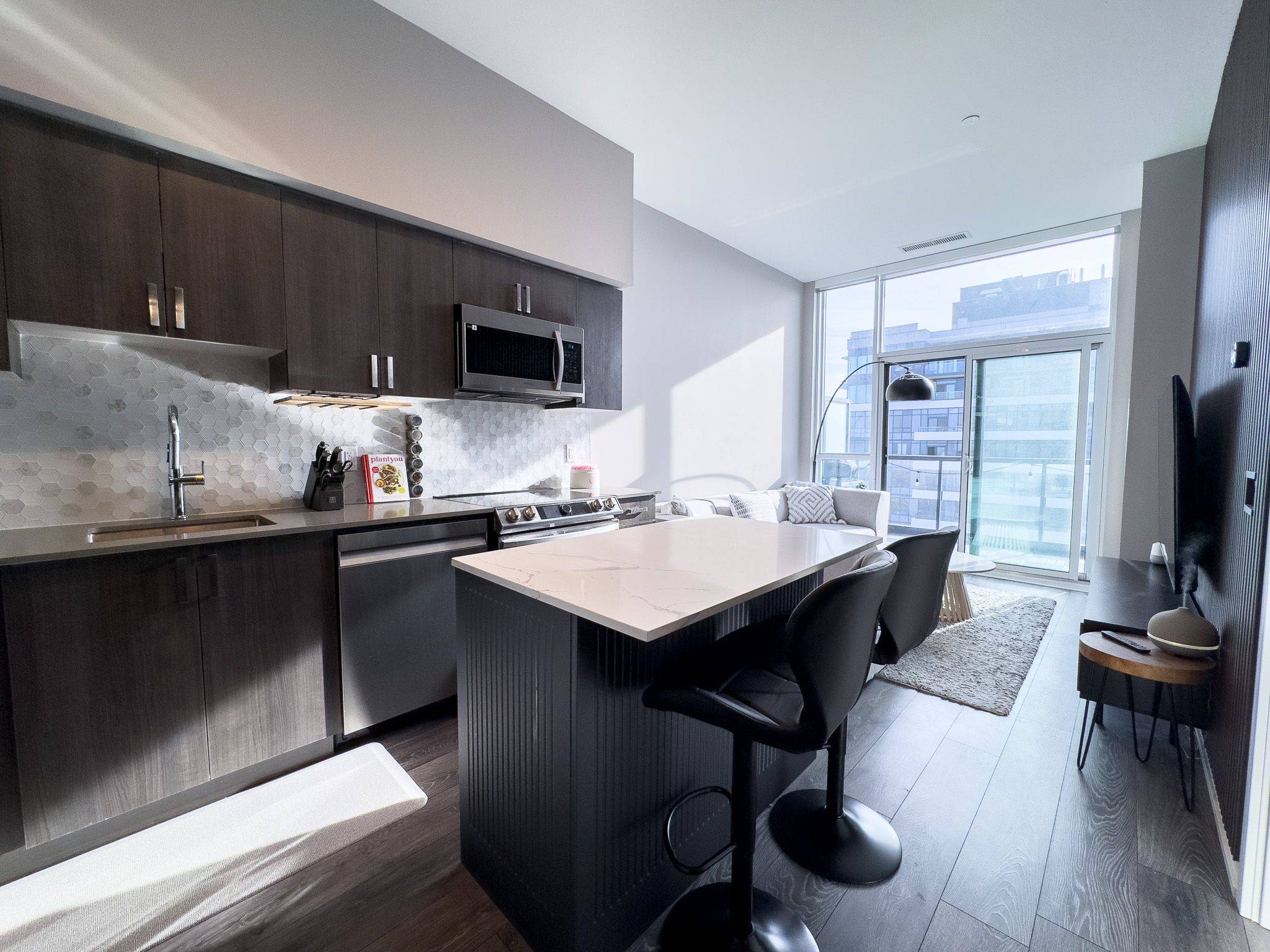 Pickering, ON L1W 0C3,1455 Celebration DR #PH2804