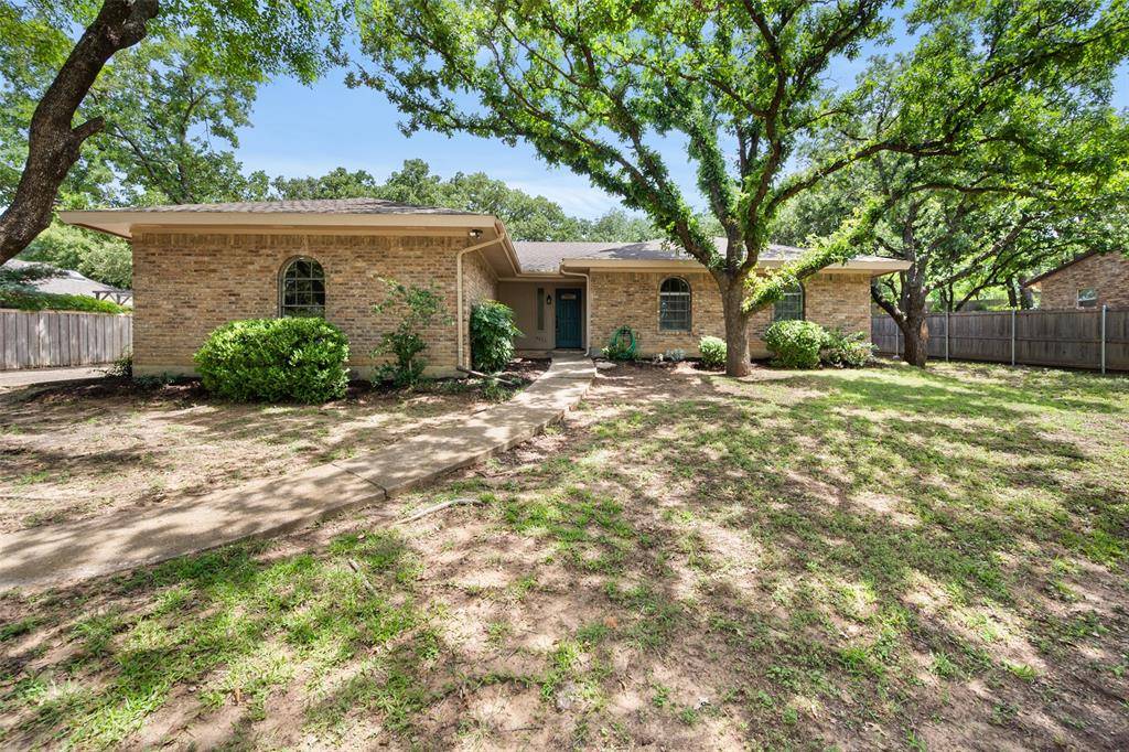 5711 Trail Lake Drive, Arlington, TX 76016