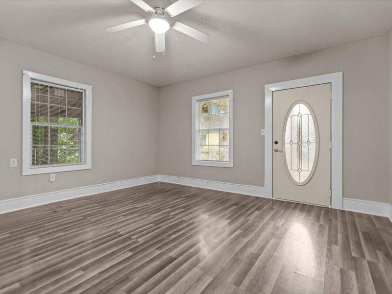 Palestine, TX 75801,805 W Green Street