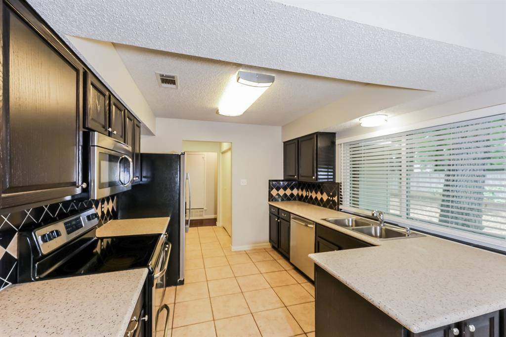 Euless, TX 76039,1800 Chittam Drive