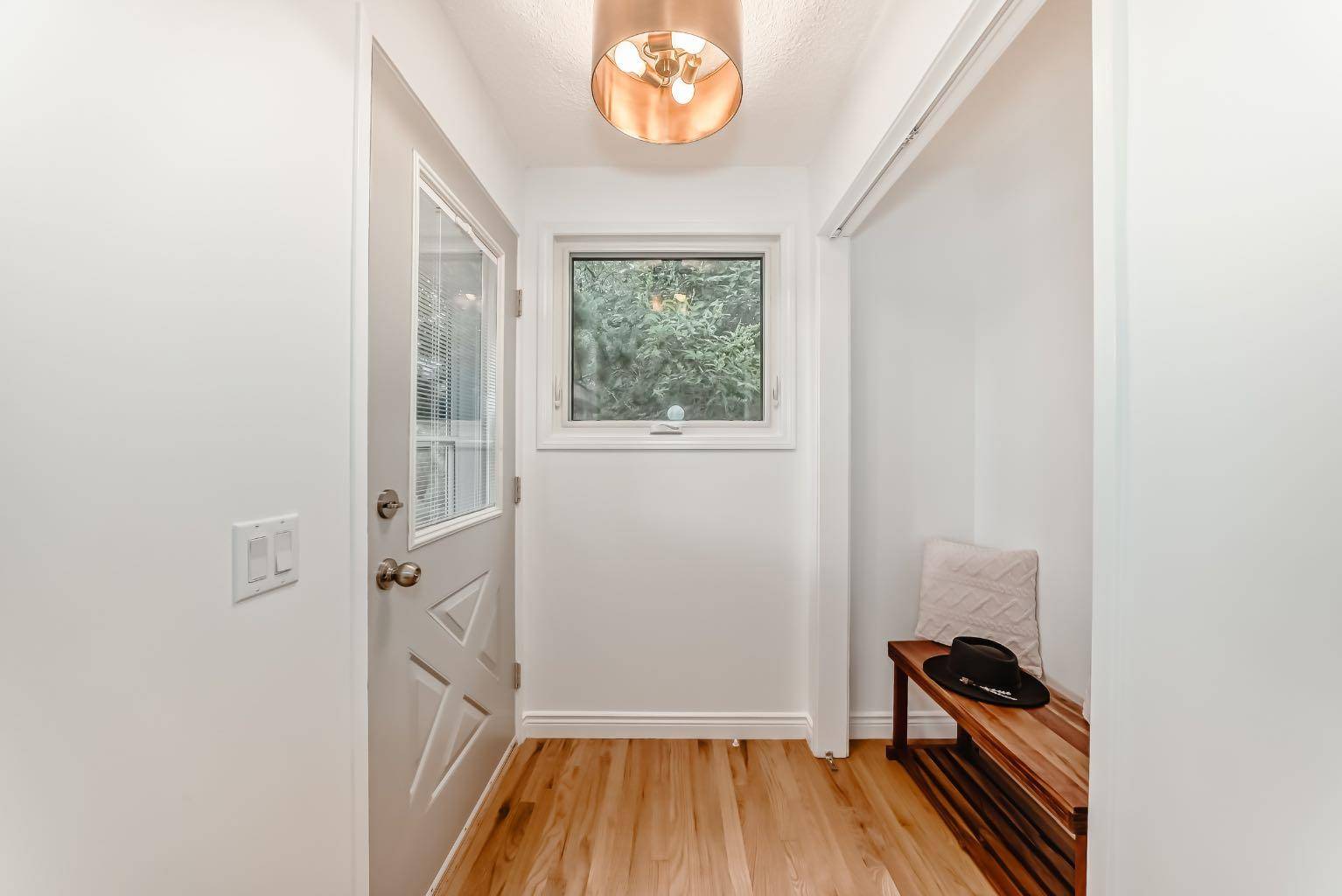 Calgary, AB T2B 2R7,224 Erin Dale PL SE