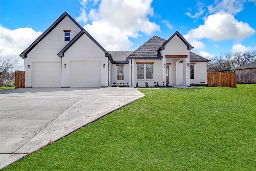 1741 Bonner Drive, Mansfield, TX 76063