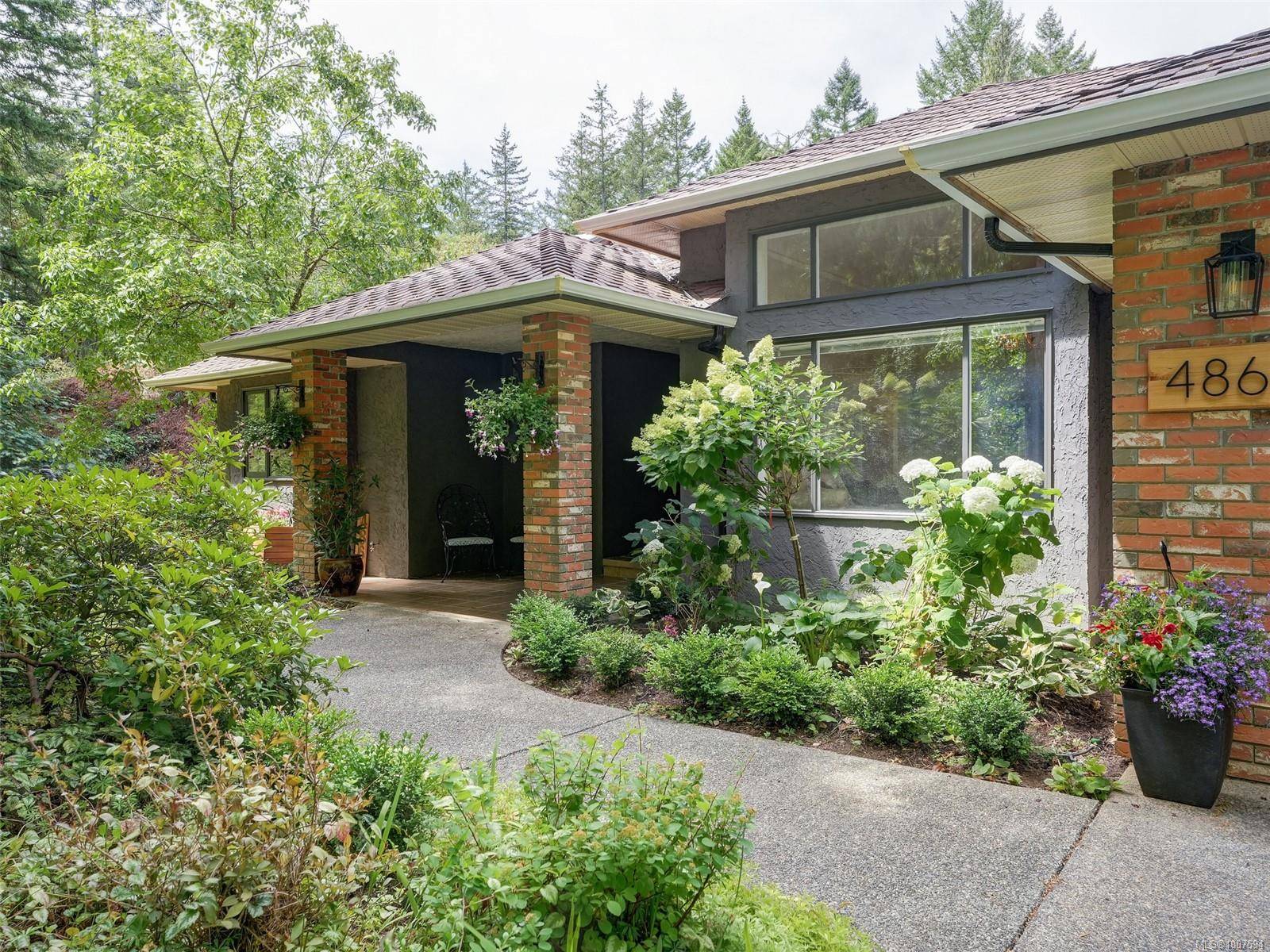 Saanich, BC V9E 2E5,4860 Excelsior Rd