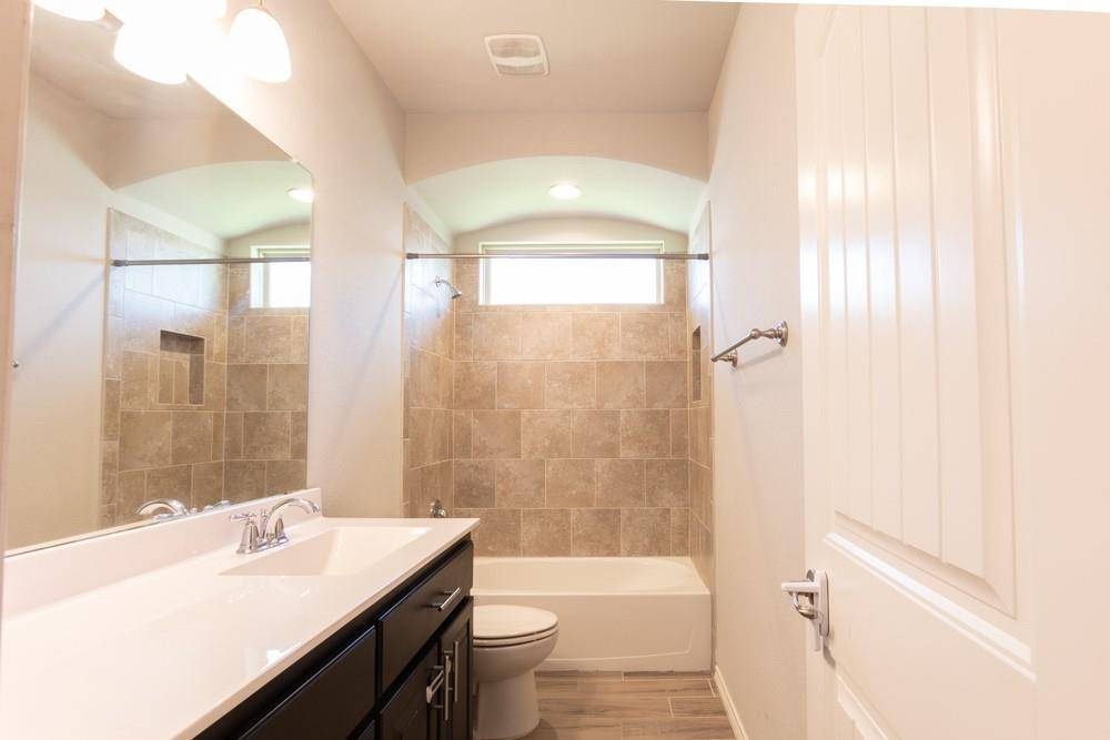 Saginaw, TX 76131,1127 Donnington Trail