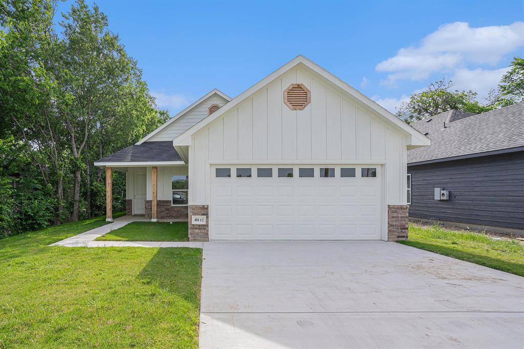404 1/2 Evans Street,  Cleburne,  TX 76031