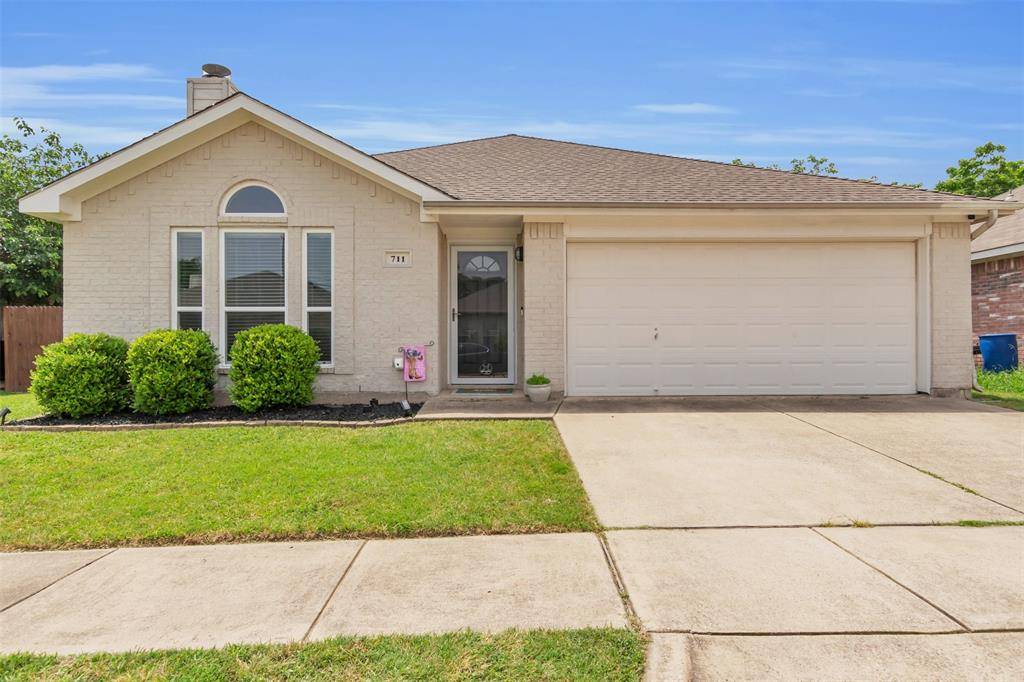 711 Rachel Street,  Grand Prairie,  TX 75052