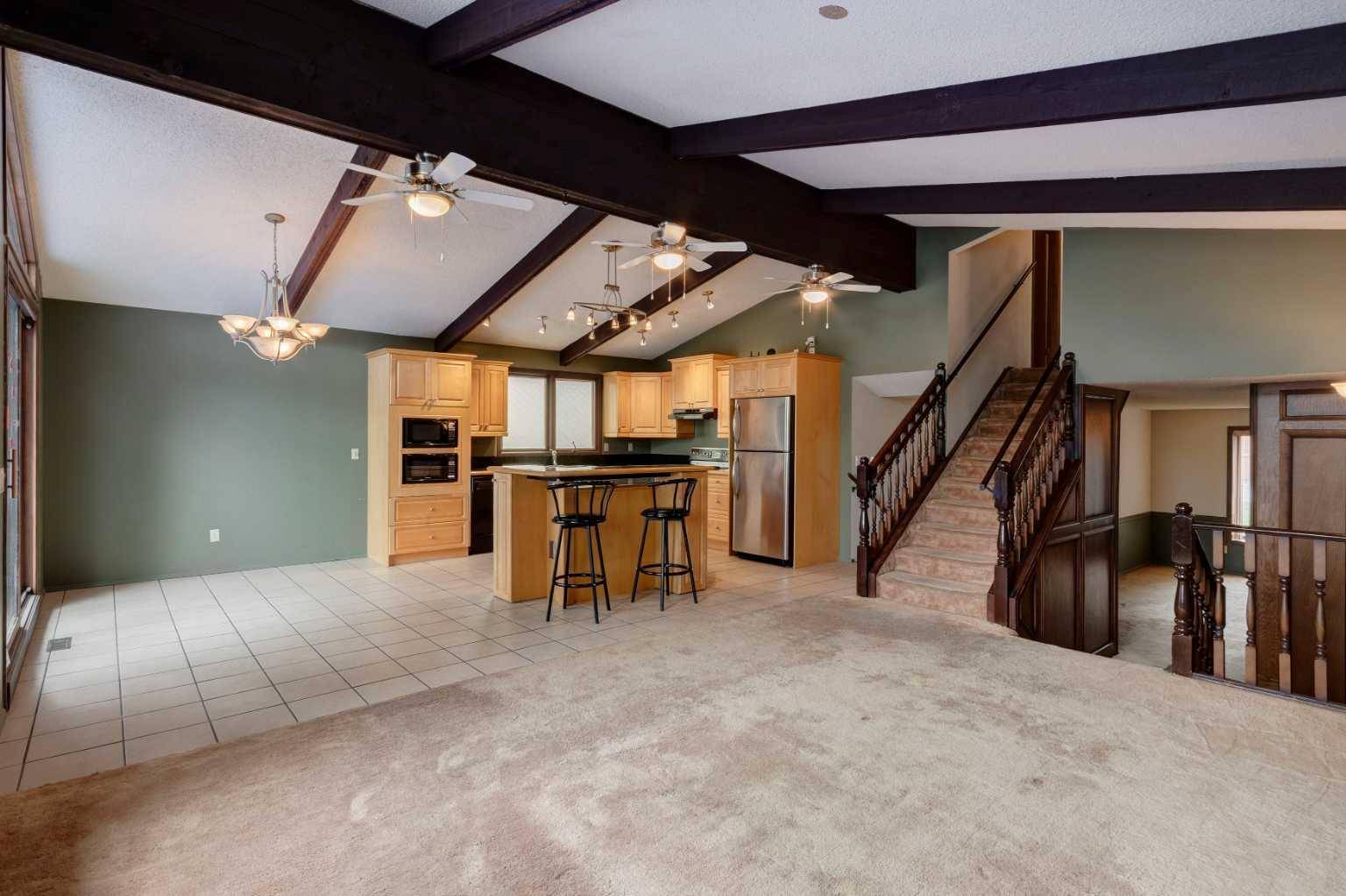 Calgary, AB T3K1W8,59 Beaconsfield PL NW