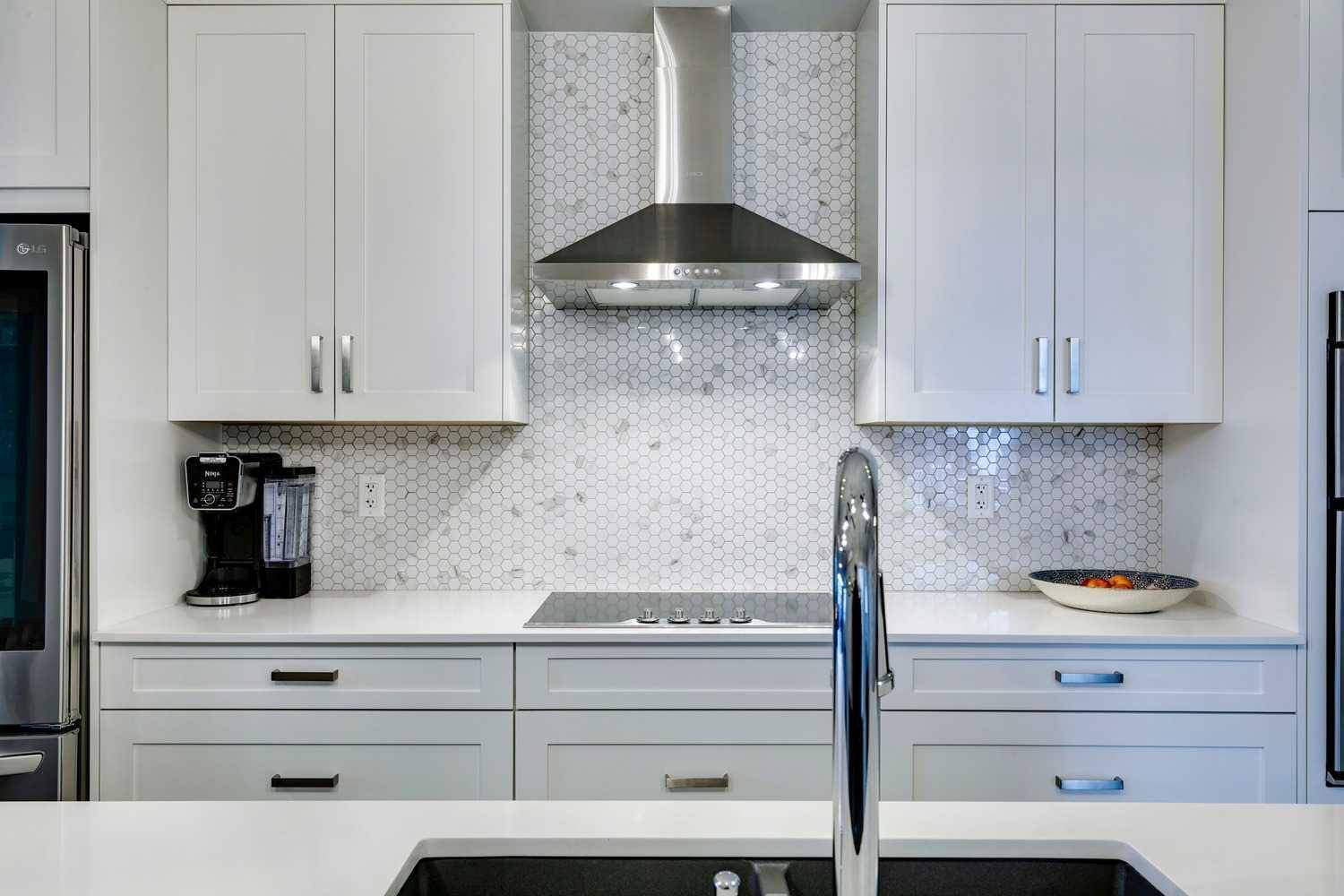 300 Auburn Meadows Common SE #104, Calgary, AB T3M 3E7