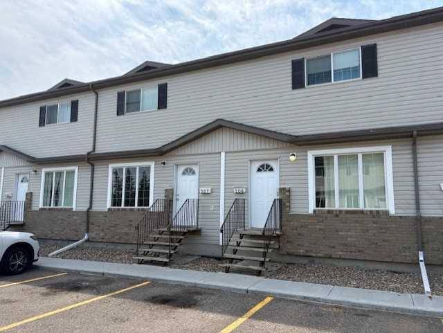 4801 47 AVE #207, Lloydminster, SK S9V0T9