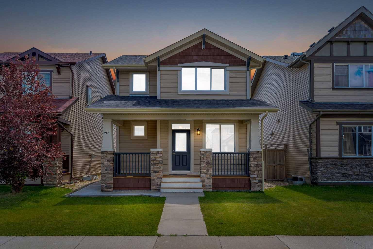 201 Skyview Springs CRES Northeast, Calgary, AB T3N 0B8