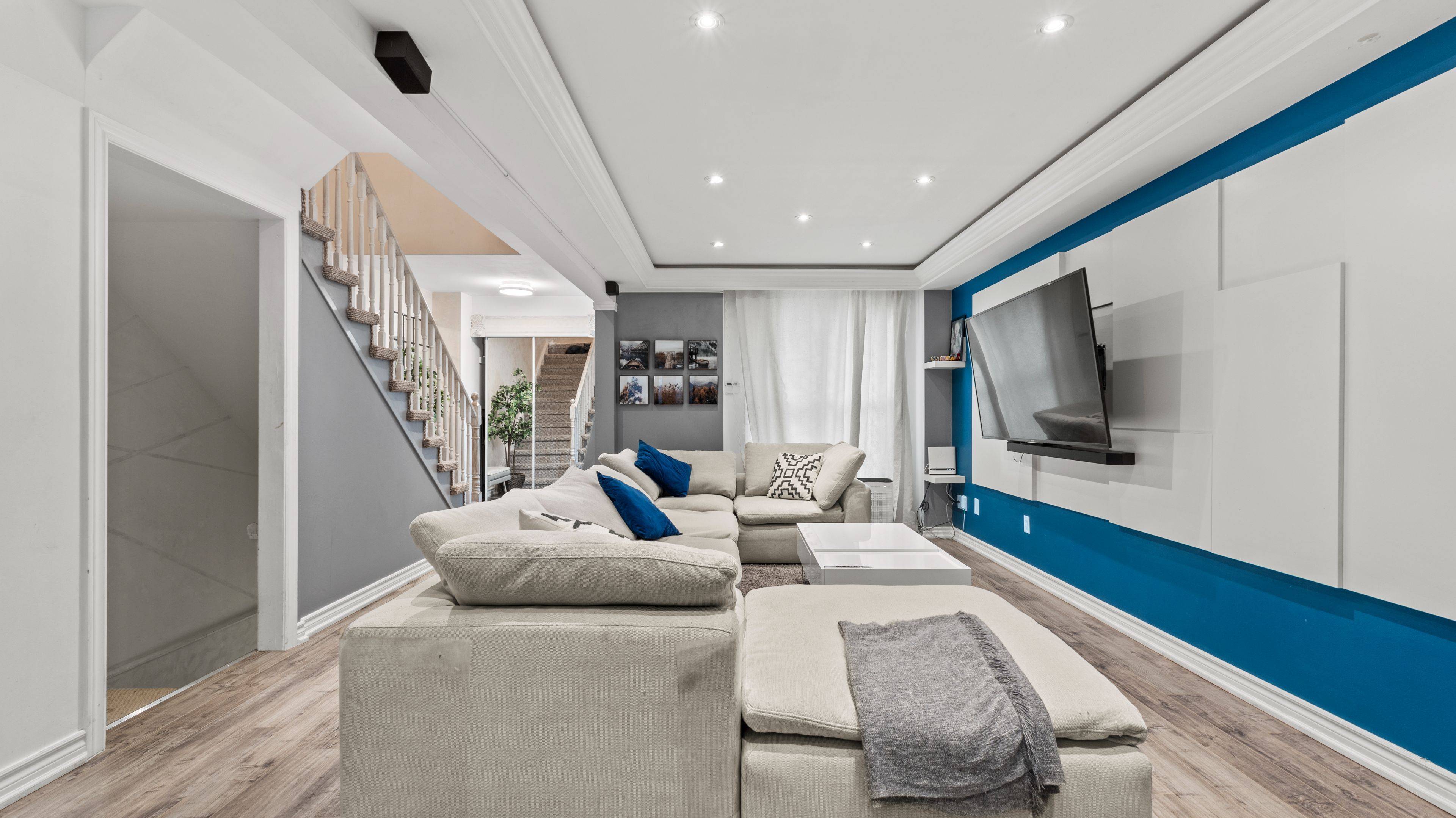 Pickering, ON L1X 2A5,2150 Duberry DR
