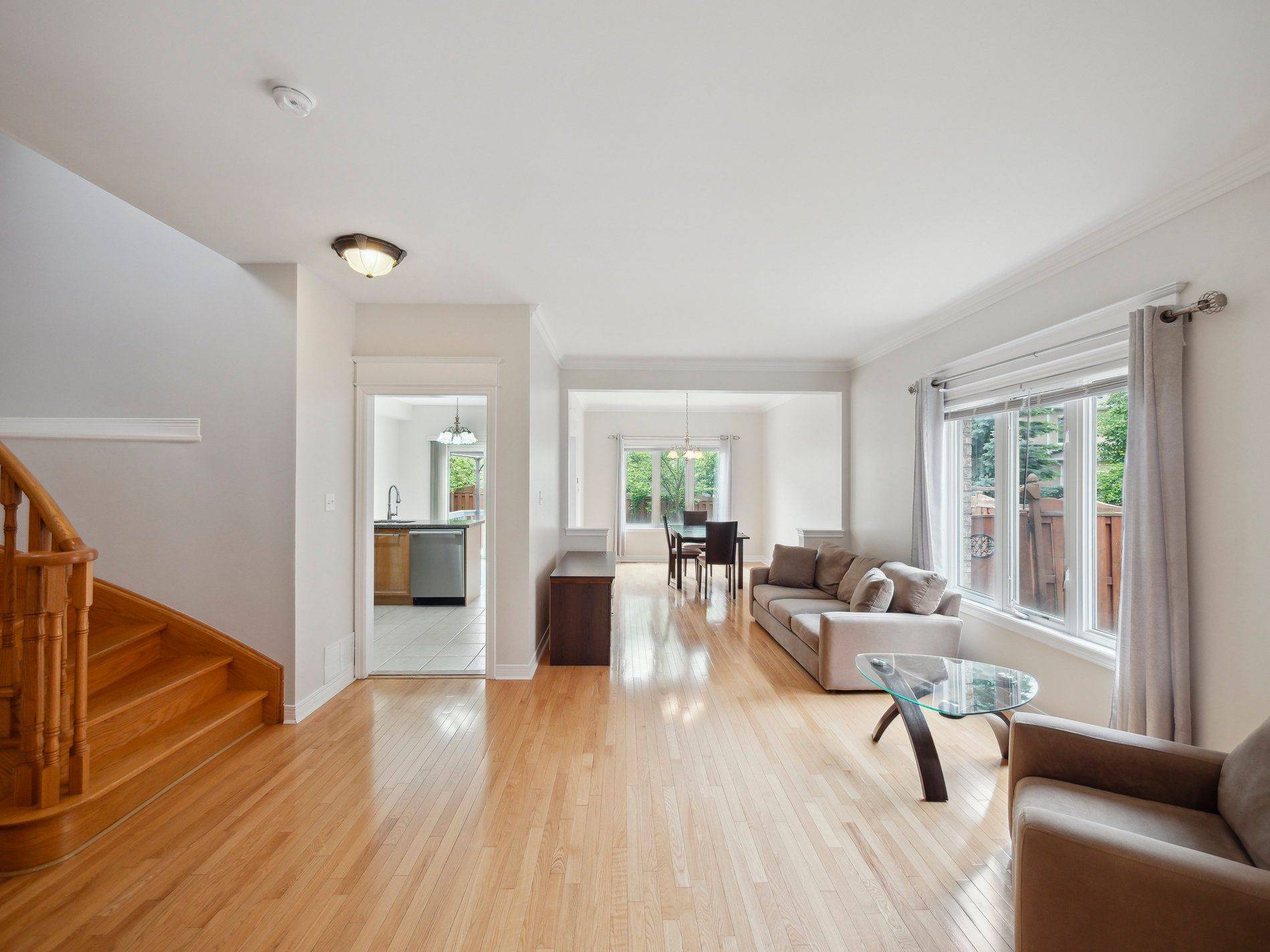 Newmarket, ON L3X 2W8,62 Macedonia CT