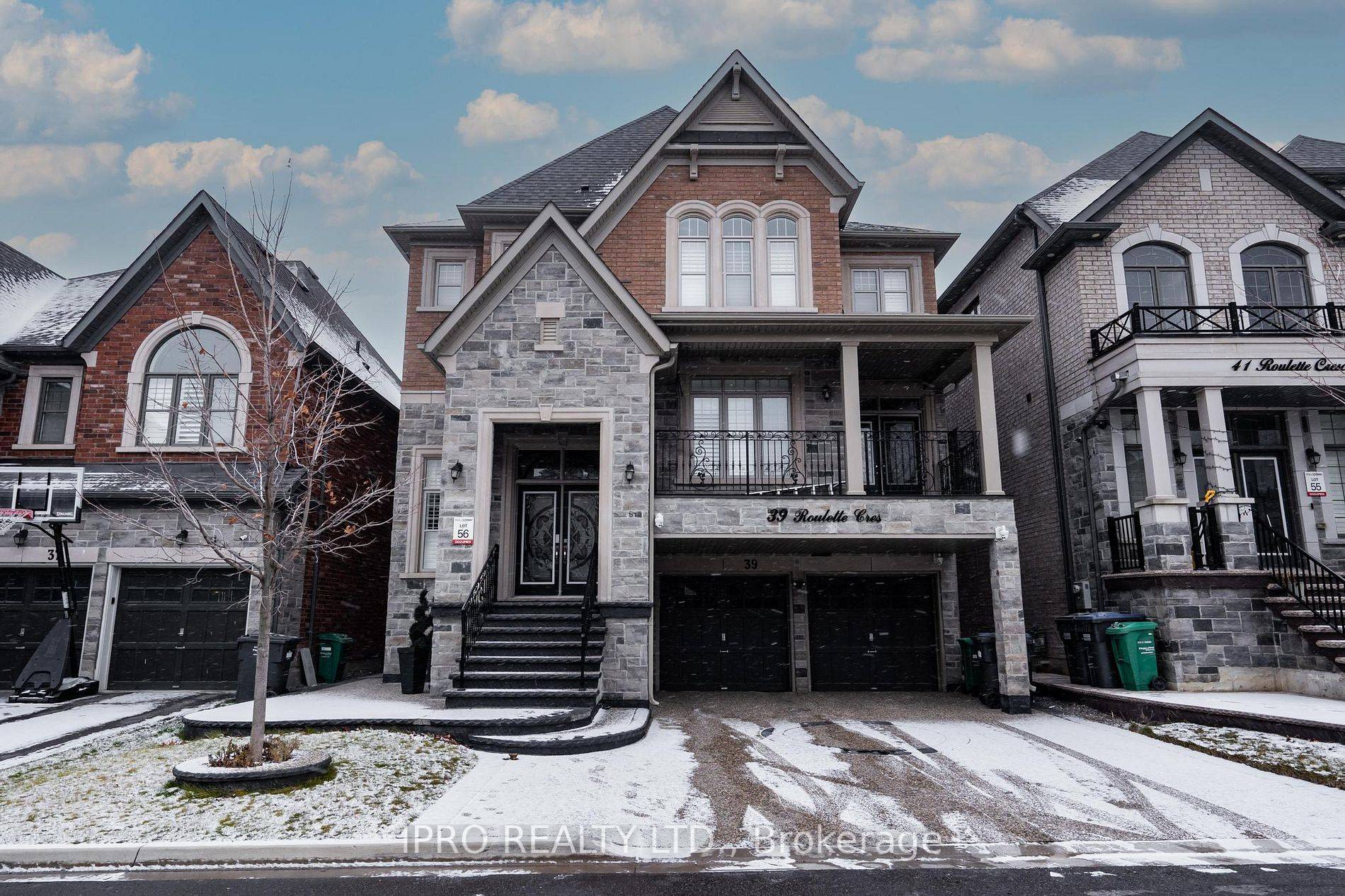39 Roulette CRES, Brampton, ON L7A 4R6