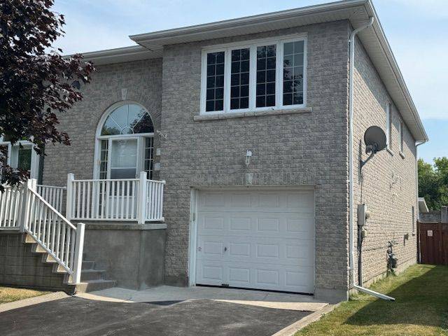 112 Briceland ST, Kingston, ON K7K 7L2
