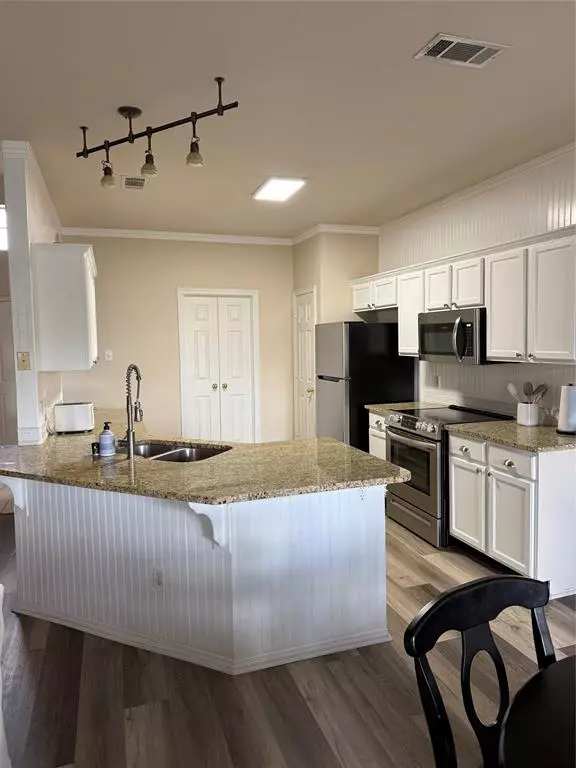 Keller, TX 76248,1711 Chatham Lane