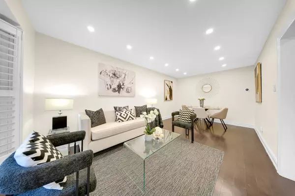 30 Oaklea BLVD, Brampton, ON L6Y 4G5
