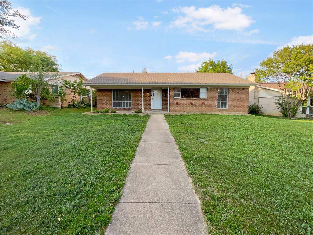 2717 Moonriver Lane, Farmers Branch, TX 75234
