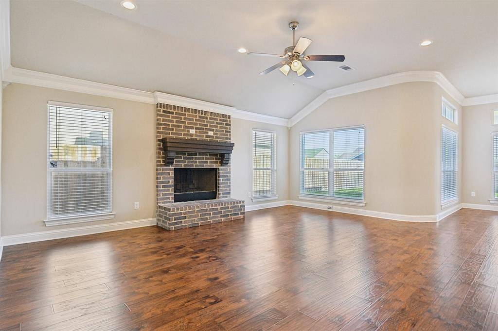 Rowlett, TX 75088,8214 Kensington Drive