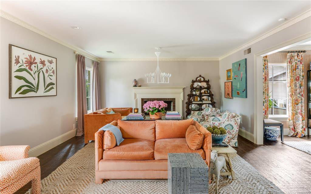 Dallas, TX 75229,4407 Ridge Road