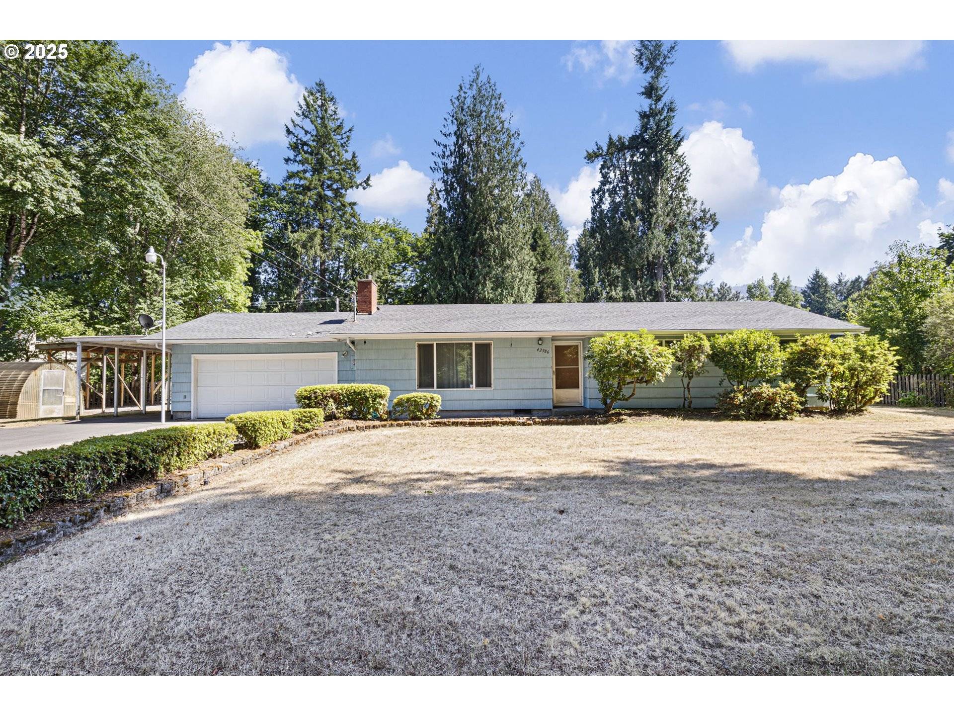 42986 MCKENZIE HWY, Leaburg, OR 97489