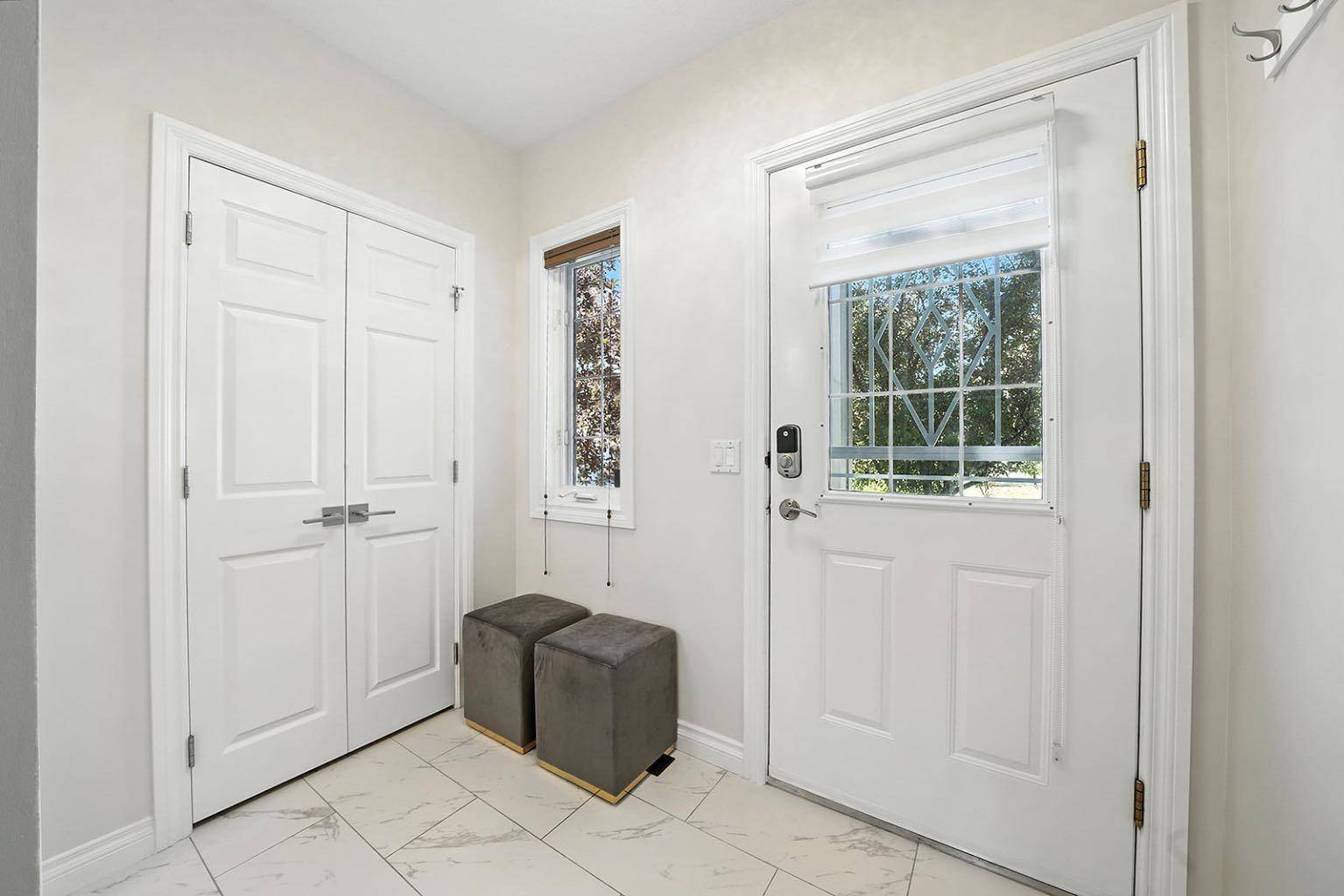 Calgary, AB T3A 5M9,8 Varsity Estates Gardens GDNS NW