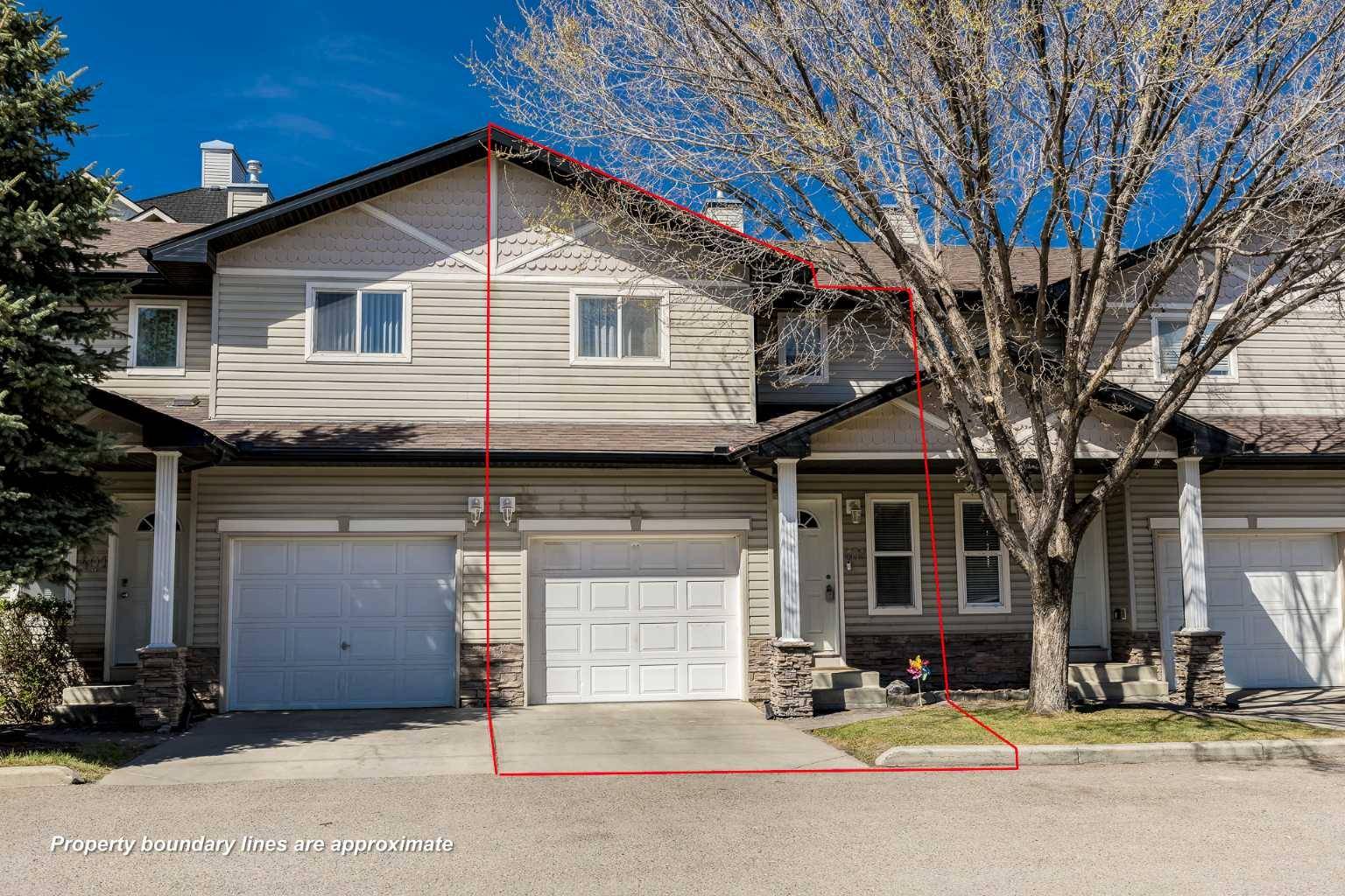 Airdrie, AB T4B3C6,760 Railway Gate Southwest #402