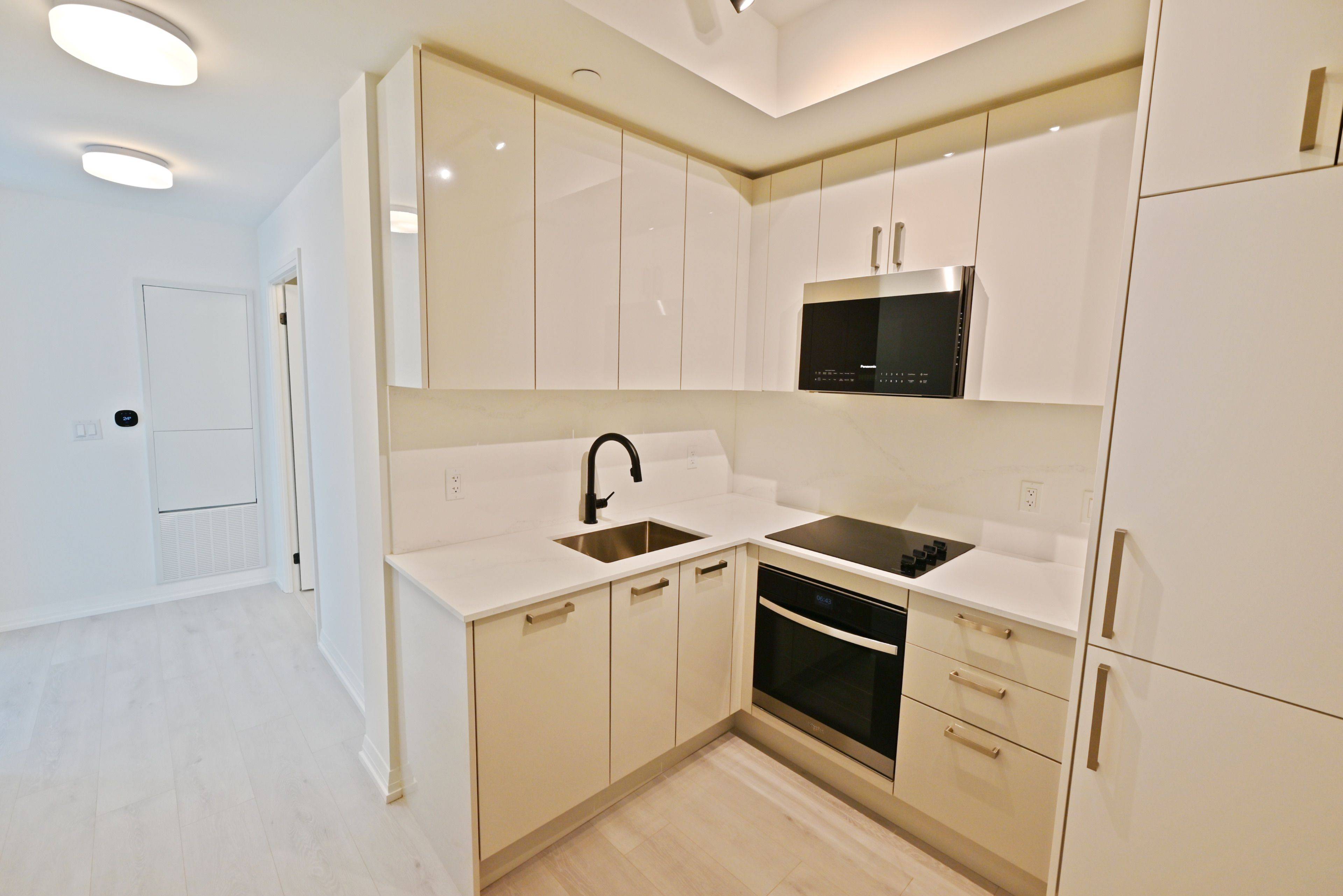 280 Dundas ST W #612, Toronto C01, ON M5T 0E3